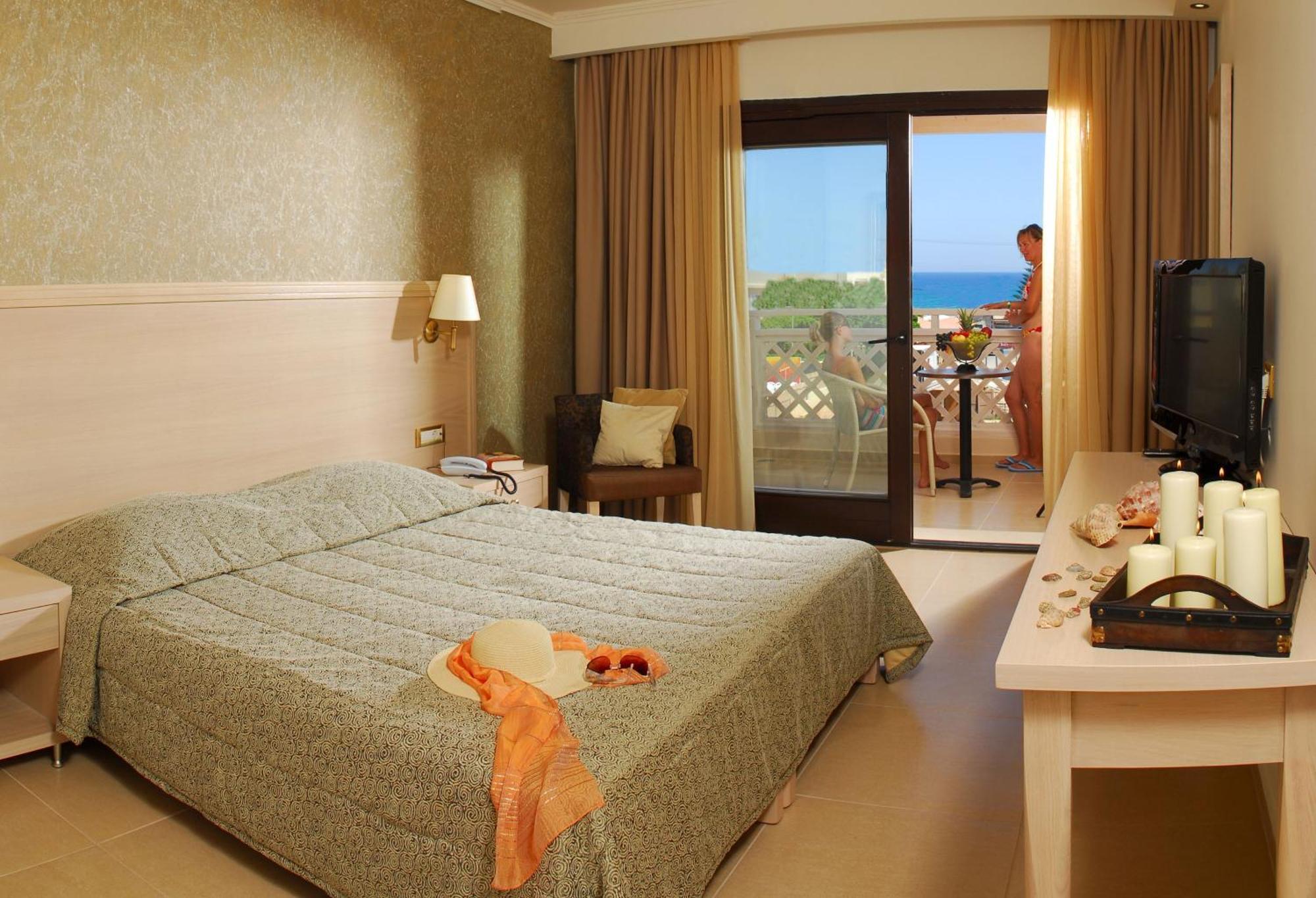 Double Room,1539122155:JPEG